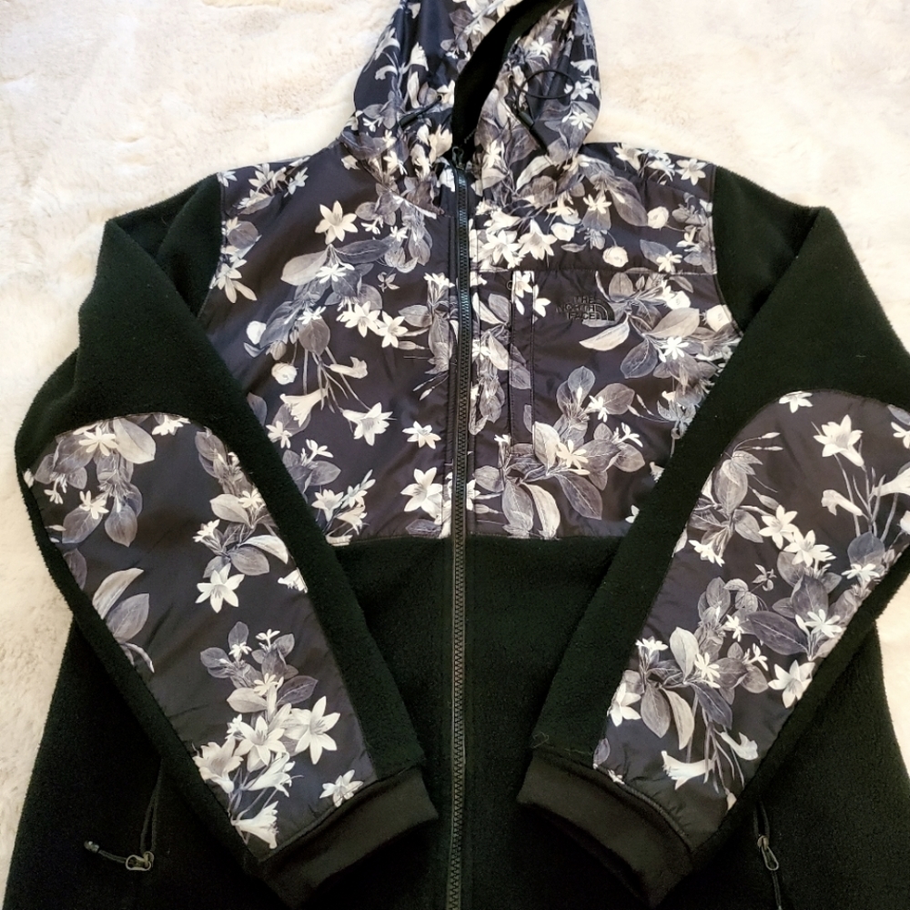 THE NORTH FACE DENALI JACKET WOMEN'S,hooded Large